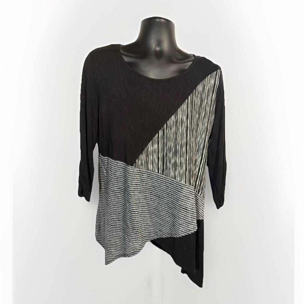 AB Studio Size XL Women Top Geometric Black And‎ Gray Pattern